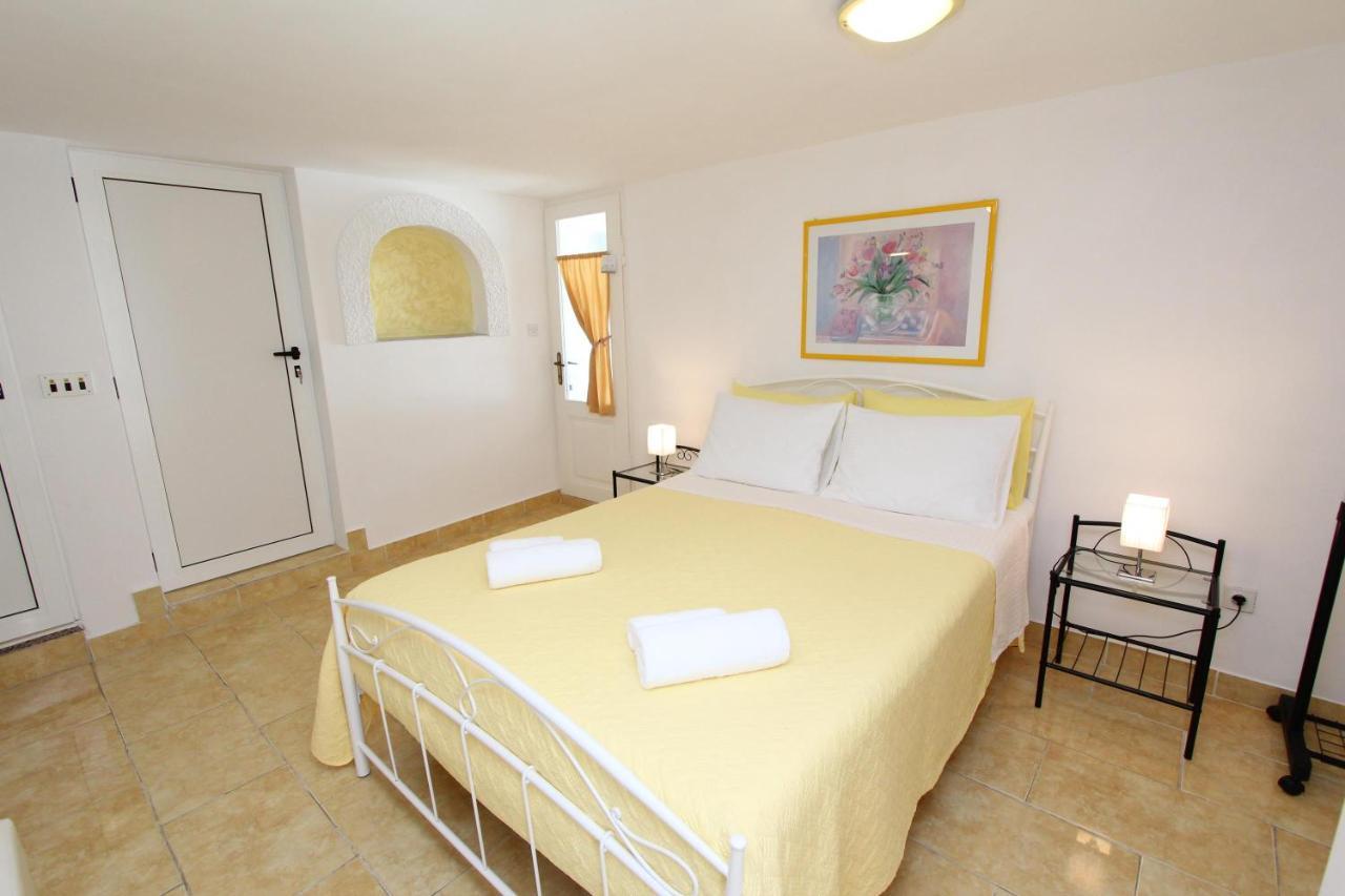 Apartments Knezovic Rovinj Exterior photo